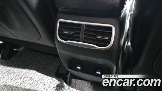 Hyundai Santafe 2021 — photo 30