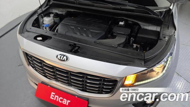 Kia Canival 2019 — photo 6