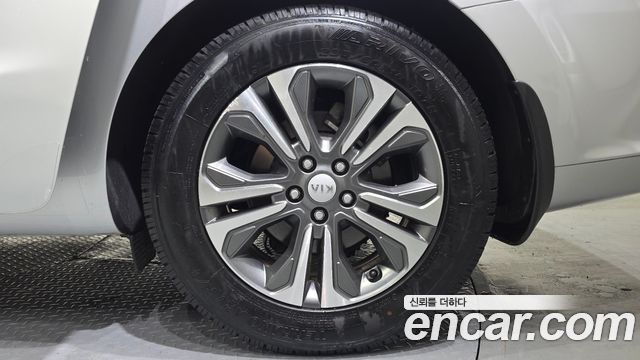 Kia Canival 2019 — photo 7