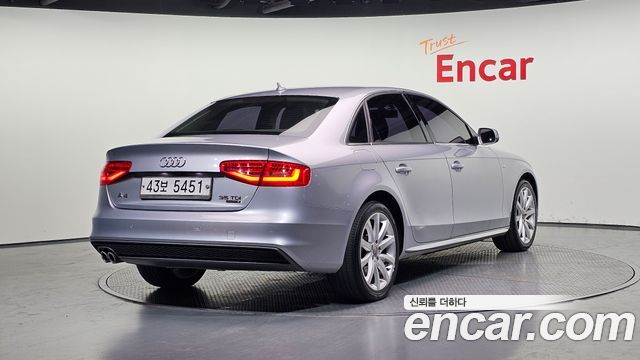 Audi A4 2015 — photo 2