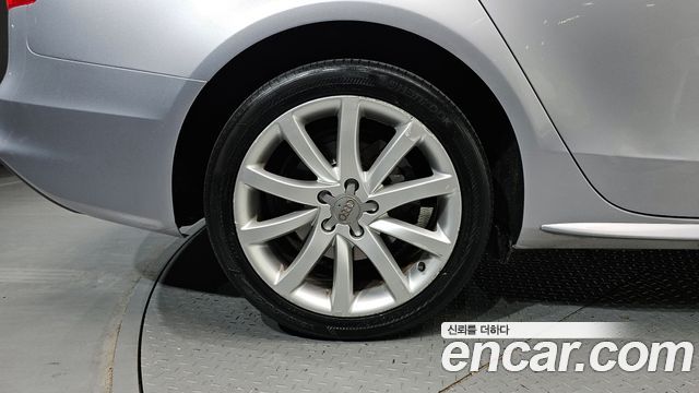 Audi A4 2015 — photo 5