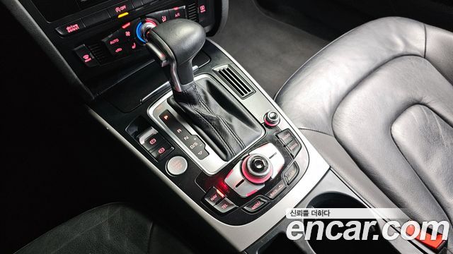 Audi A4 2015 — photo 9