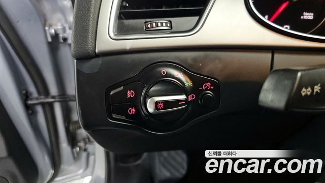 Audi A4 2015 — photo 18