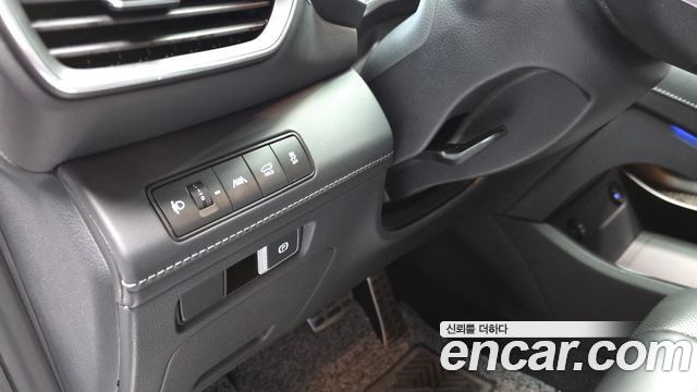 Hyundai Santafe 2022 — photo 14