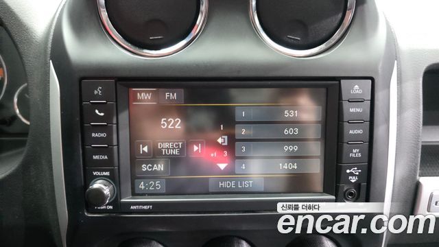 Jeep Compass 2017 — photo 14