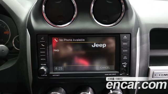 Jeep Compass 2017 — photo 15