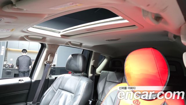 Jeep Compass 2017 — photo 19