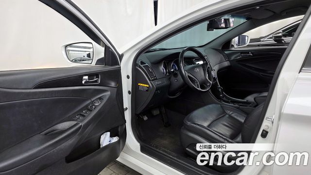 Hyundai Sonata 2013 — photo 10