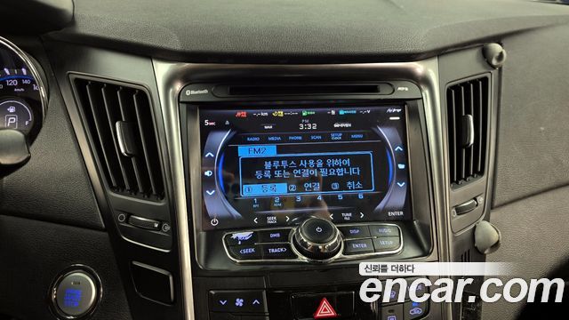 Hyundai Sonata 2013 — photo 16