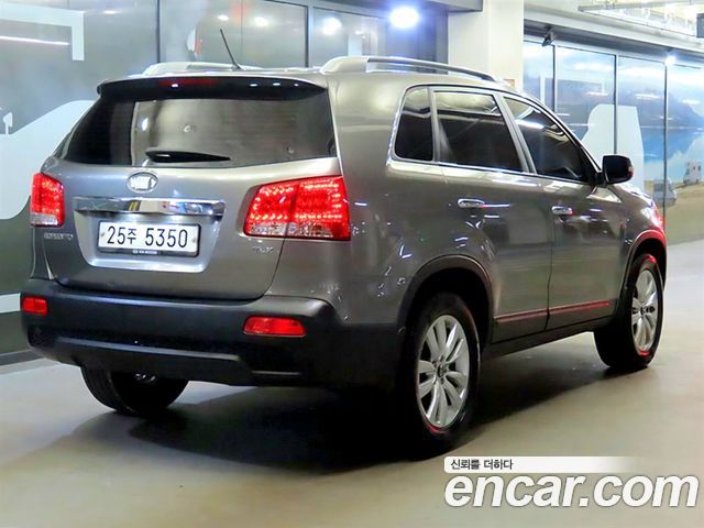 Kia Sorento 2012 — photo 2