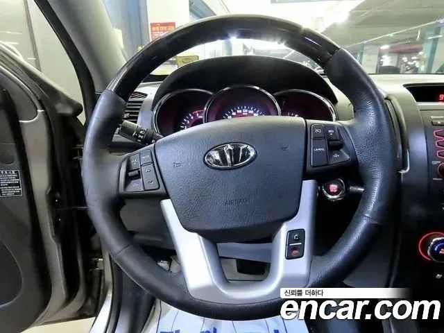 Kia Sorento 2012 — photo 7