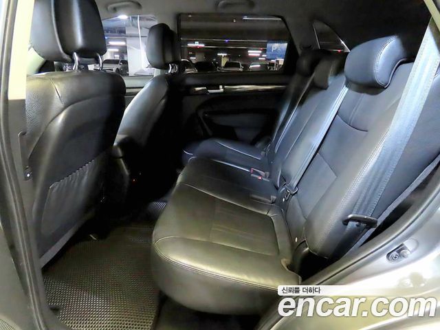 Kia Sorento 2012 — photo 17