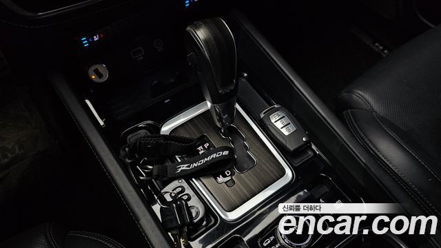 KG Mobility Rexton 2018 — photo 12