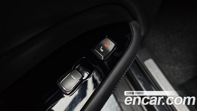 KG Mobility Rexton 2018 — photo 25