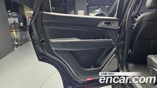 KG Mobility Rexton 2018 — photo 15