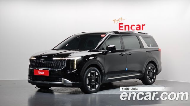 Kia Canival 2025 — photo 1