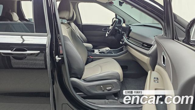Kia Canival 2025 — photo 17