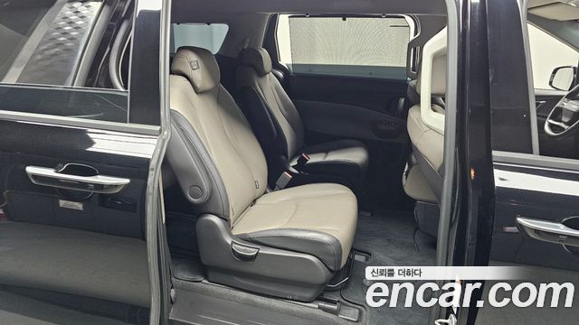 Kia Canival 2025 — photo 18