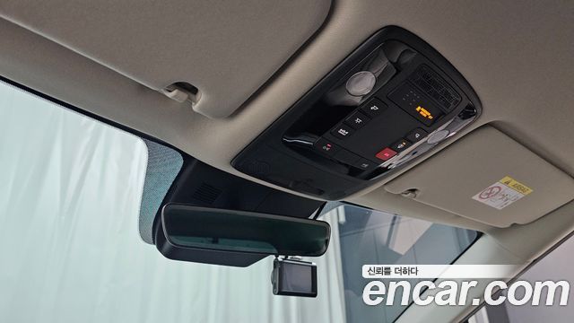 Kia Canival 2025 — photo 24