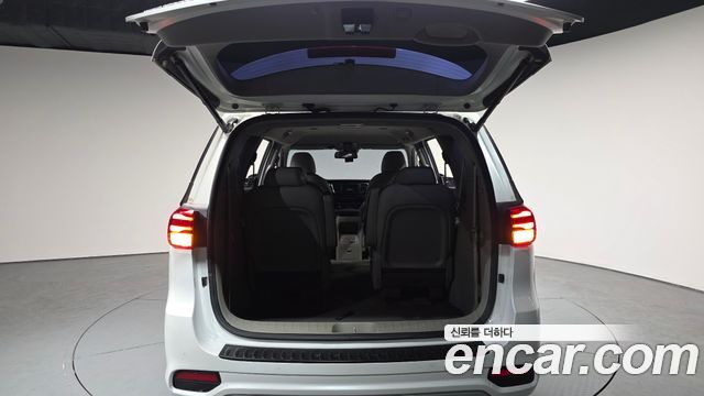 Kia Canival 2020 — photo 26