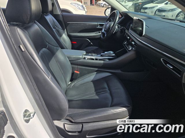 Hyundai Sonata 2020 — photo 11
