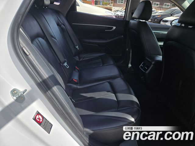 Hyundai Sonata 2020 — photo 12