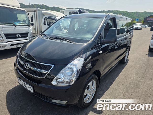 Hyundai Starex 2015 — photo 1