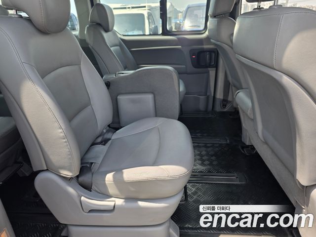 Hyundai Starex 2015 — photo 15