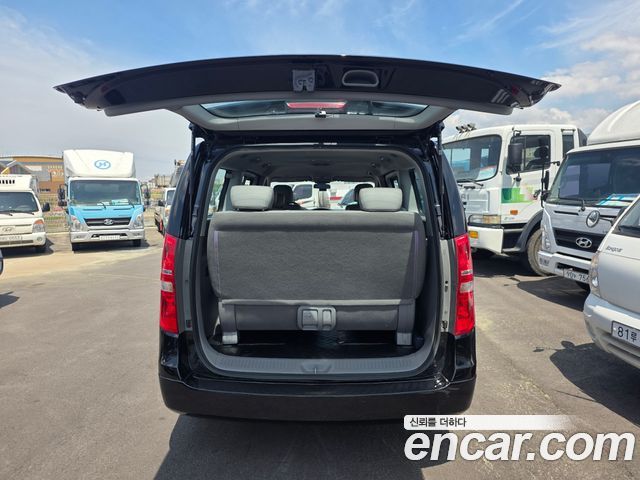 Hyundai Starex 2015 — photo 17