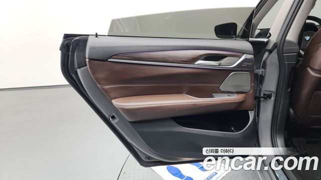 BMW Gran Turismo 2021 — photo 15