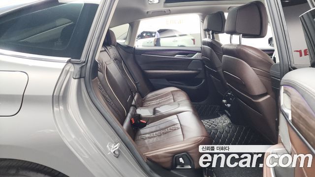 BMW Gran Turismo 2021 — photo 16