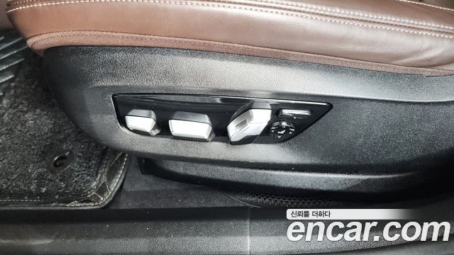 BMW Gran Turismo 2021 — photo 32