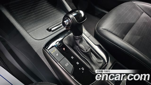 Kia K3 2016 — photo 9