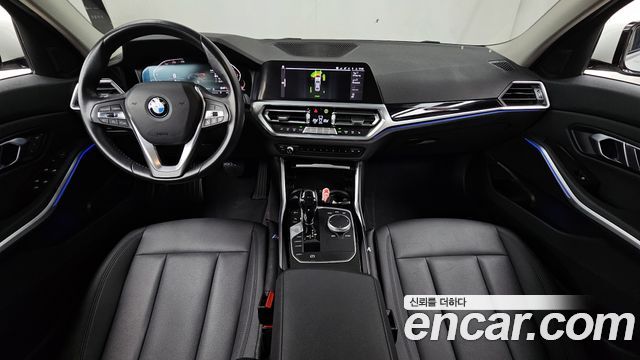 BMW 3-Series 2019 — photo 10