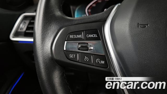 BMW 3-Series 2019 — photo 34