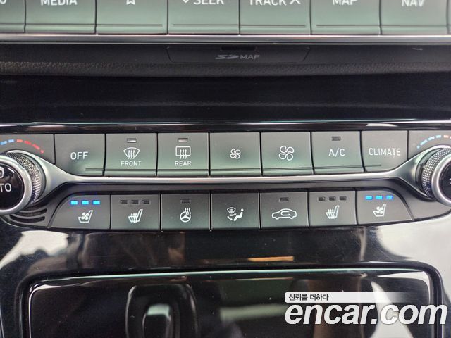 Hyundai Grandeur 2018 — photo 17
