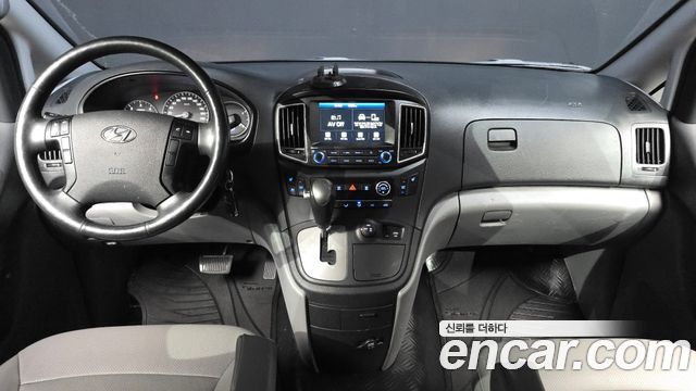 Hyundai Starex 2021 — photo 10