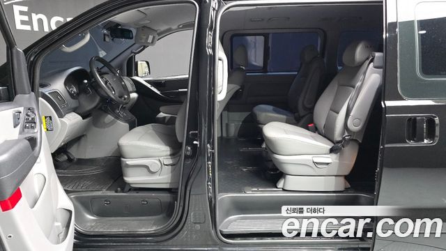 Hyundai Starex 2021 — photo 17
