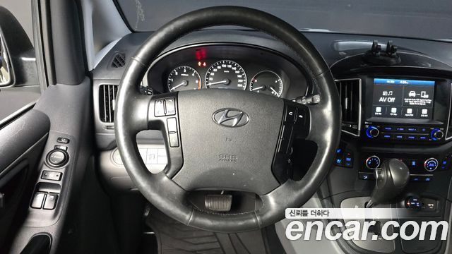 Hyundai Starex 2021 — photo 19