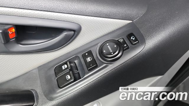 Hyundai Starex 2021 — photo 27