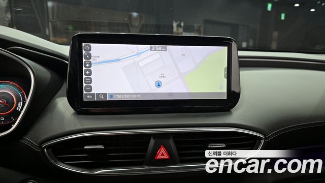 Hyundai Santafe 2022 — photo 22