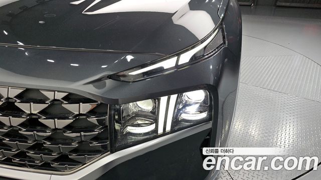 Hyundai Santafe 2022 — photo 8