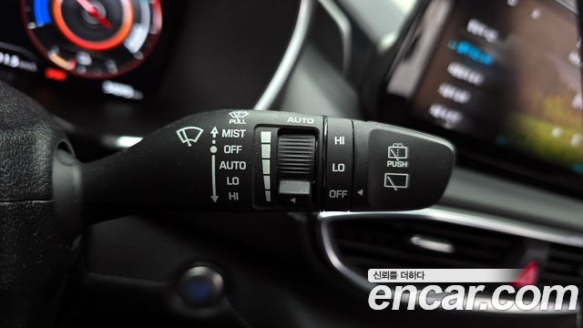 Hyundai Santafe 2022 — photo 27