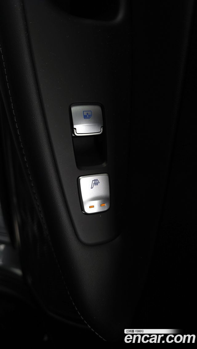 Hyundai Santafe 2022 — photo 29