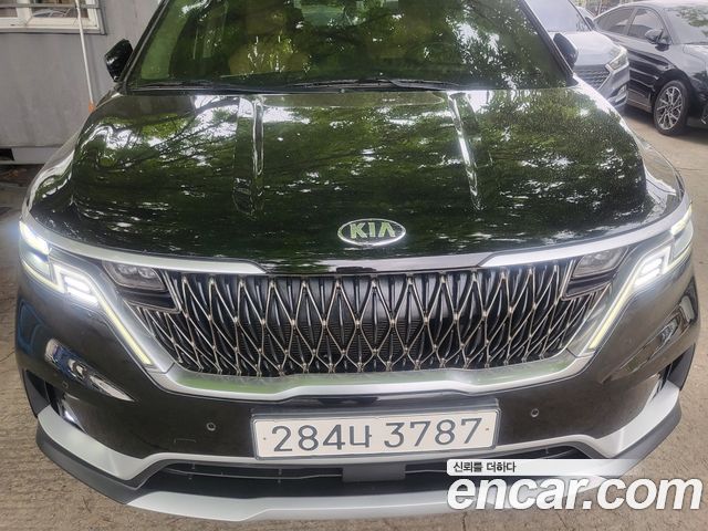 Kia Canival 2021 — photo 2