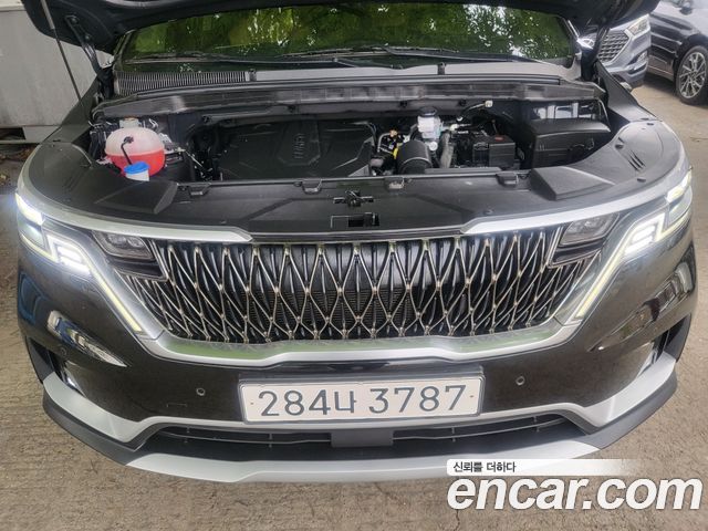 Kia Canival 2021 — photo 3
