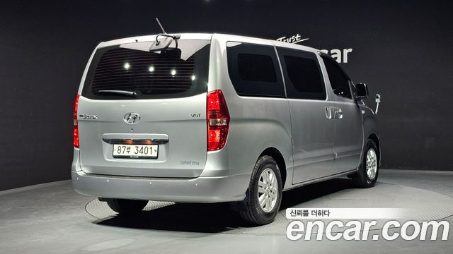 Hyundai Starex 2021 — photo 2
