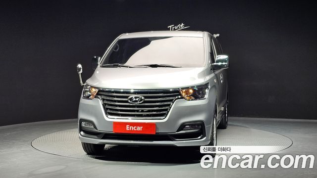 Hyundai Starex 2021 — photo 3