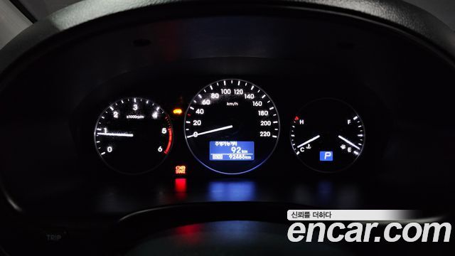 Hyundai Starex 2021 — photo 8