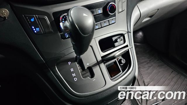 Hyundai Starex 2021 — photo 9